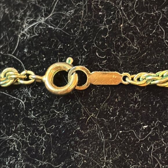 Gold Tone Rope Chain Necklace 18” - Picture 4 of 4